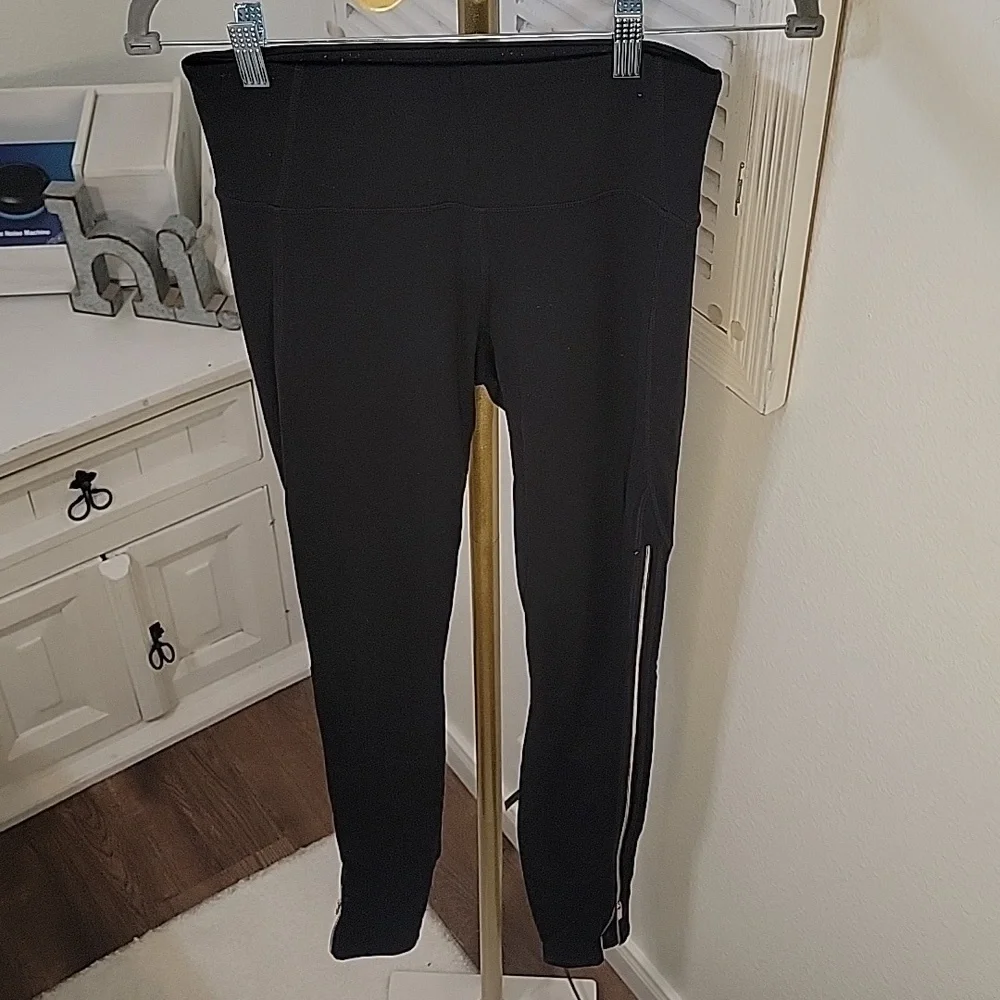 Athleta Tall Chaturanga Zipper Leggings - Picture 4 of 9